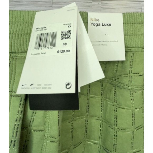 NWT Nike Yoga Luxe Womens Thermal Fit Reversible Quilted Leggings Green Size 1X - Picture 5 of 8